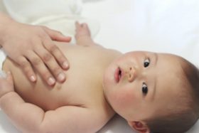 アトピスマイルが赤ちゃんの肌荒れにも良い口コミは、本当？