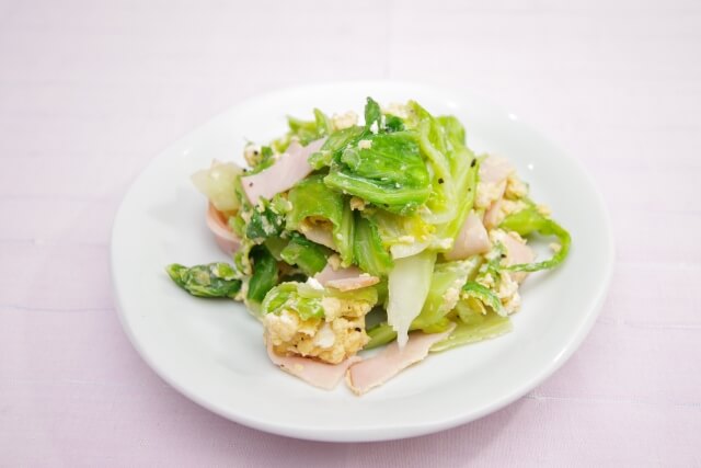 キャベツ卵ハム炒め